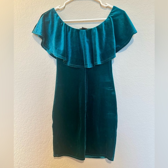 Forever 21 small teal velour dress - Picture 3 of 15